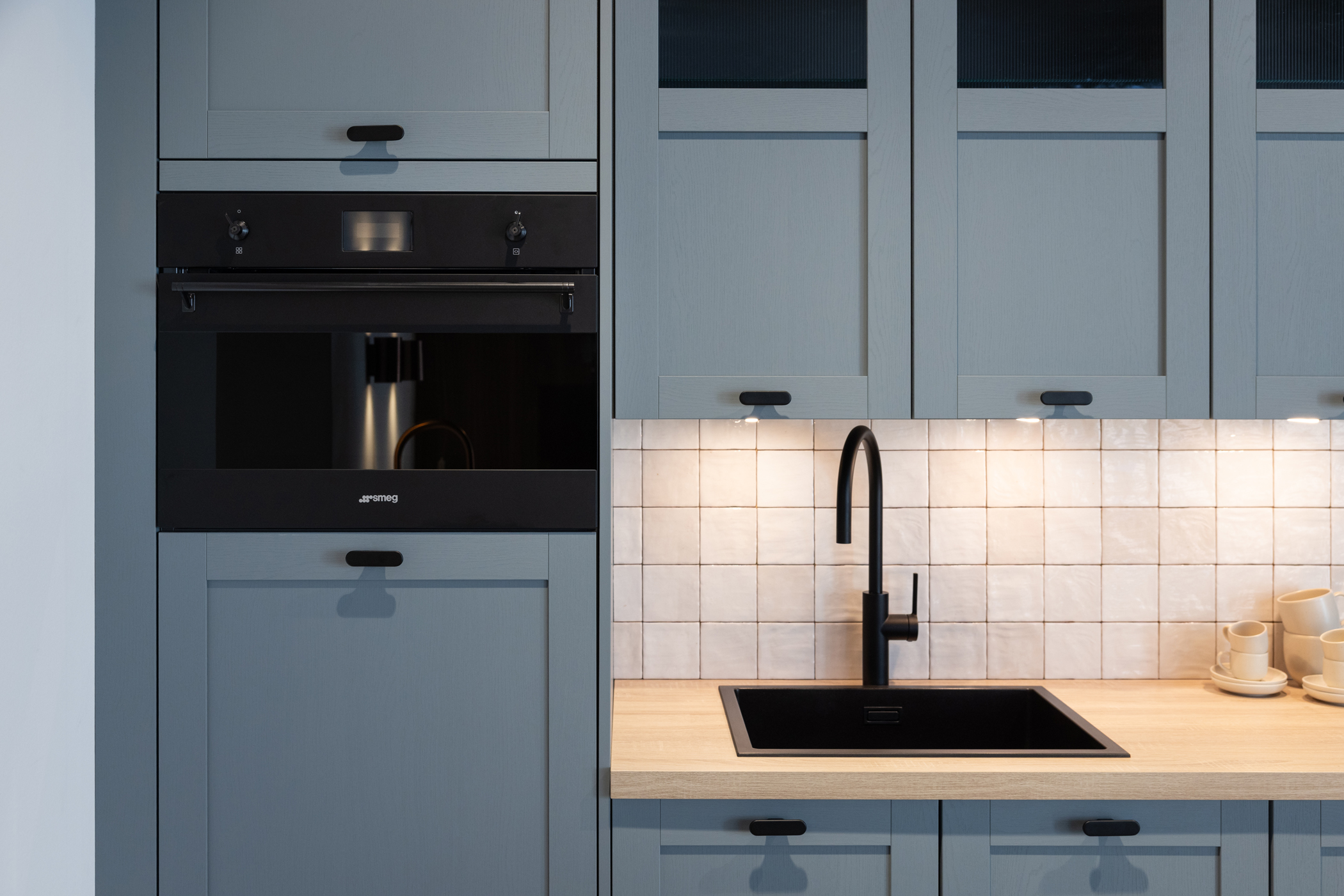 SMEG combi-magnetron