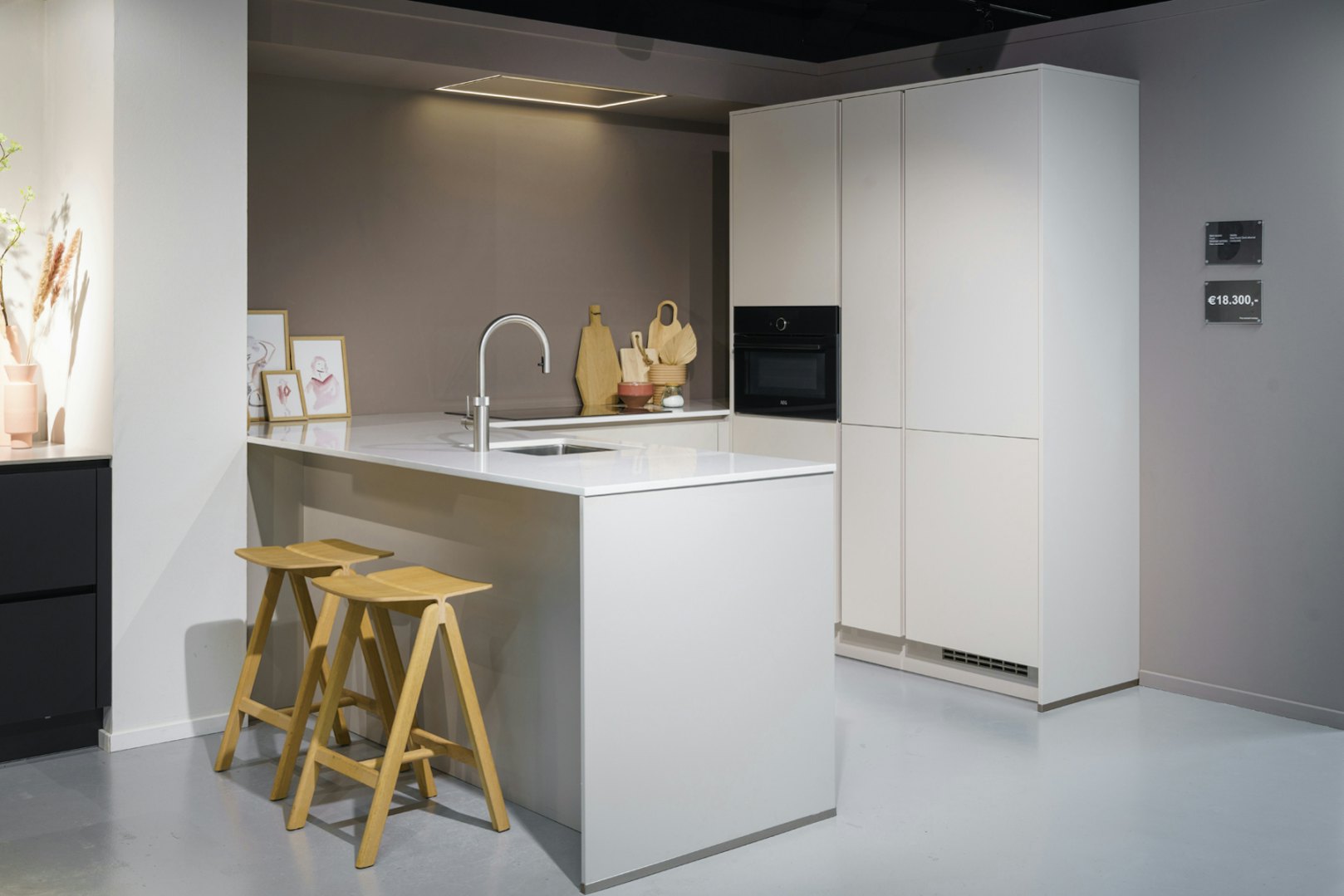 Easytouch zand ultramatte U-keuken
