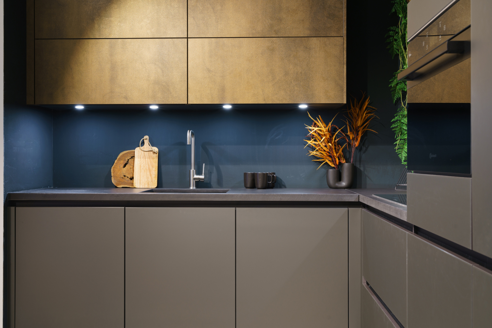 Keukenfronten in Platina / Galvano Portland van organisch glas