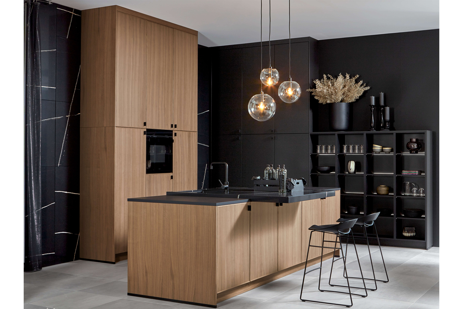 Walnoot bruine eilandkeuken