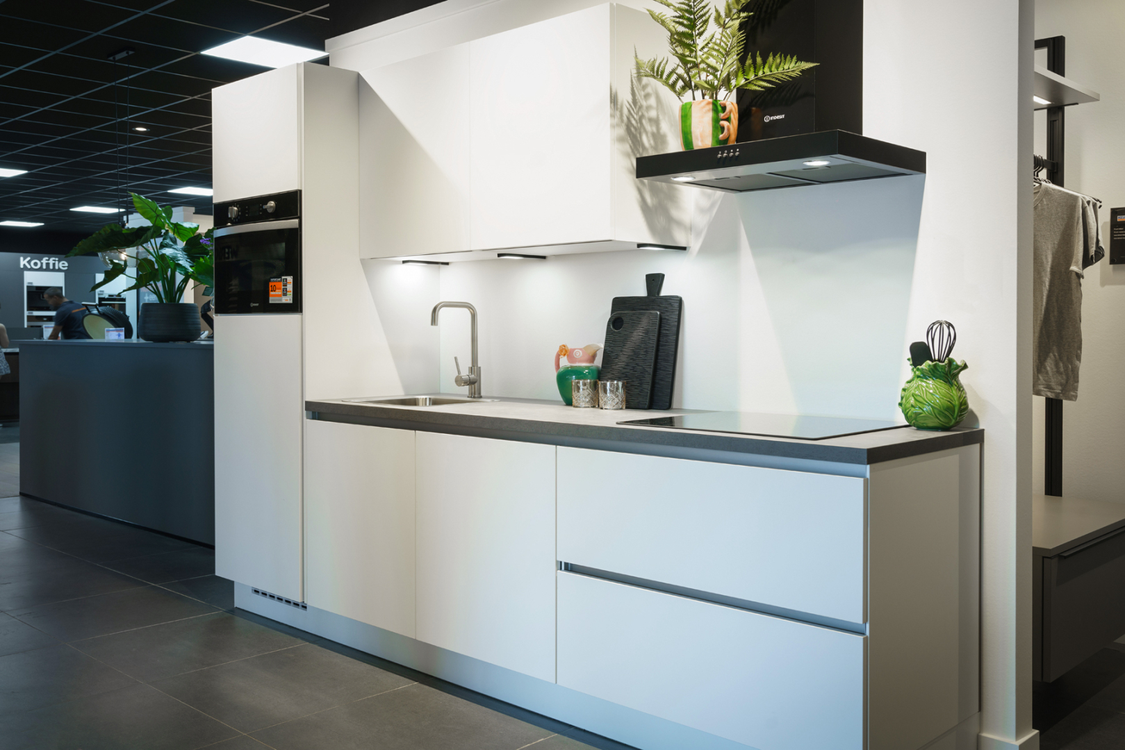 Alpin witte rechte keuken