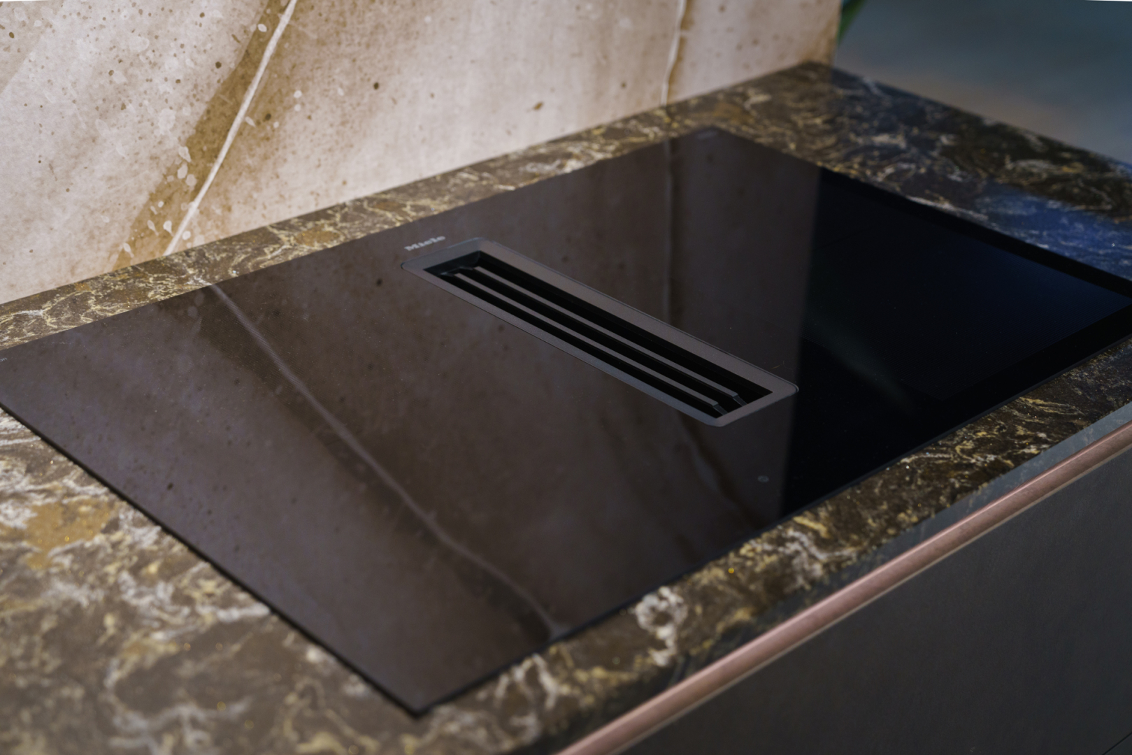 Miele inductiekookplaat met afzuiging