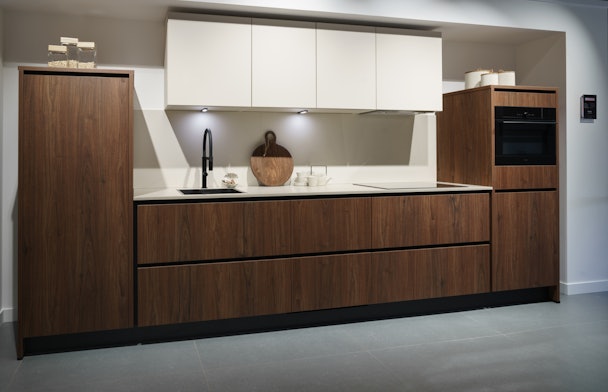 Toronto Noten / Magnolia rechte keuken