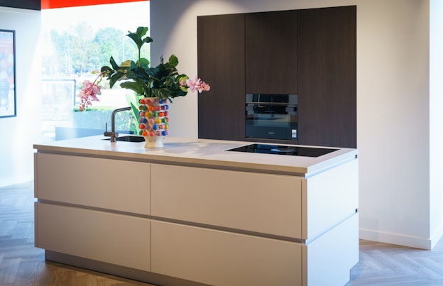 Y-line MP3292 Angora grijs / Eiken Truffel eilandkeuken