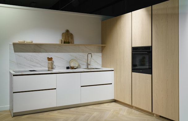 Eiken witte rechte keuken