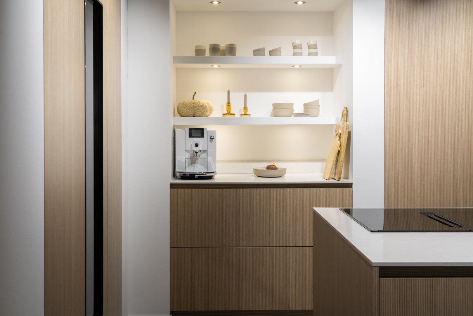 Notenhout ribbel bruine eilandkeuken