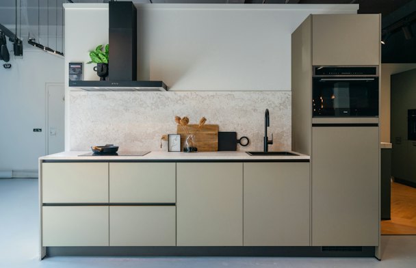 Champagne metallic rechte keuken