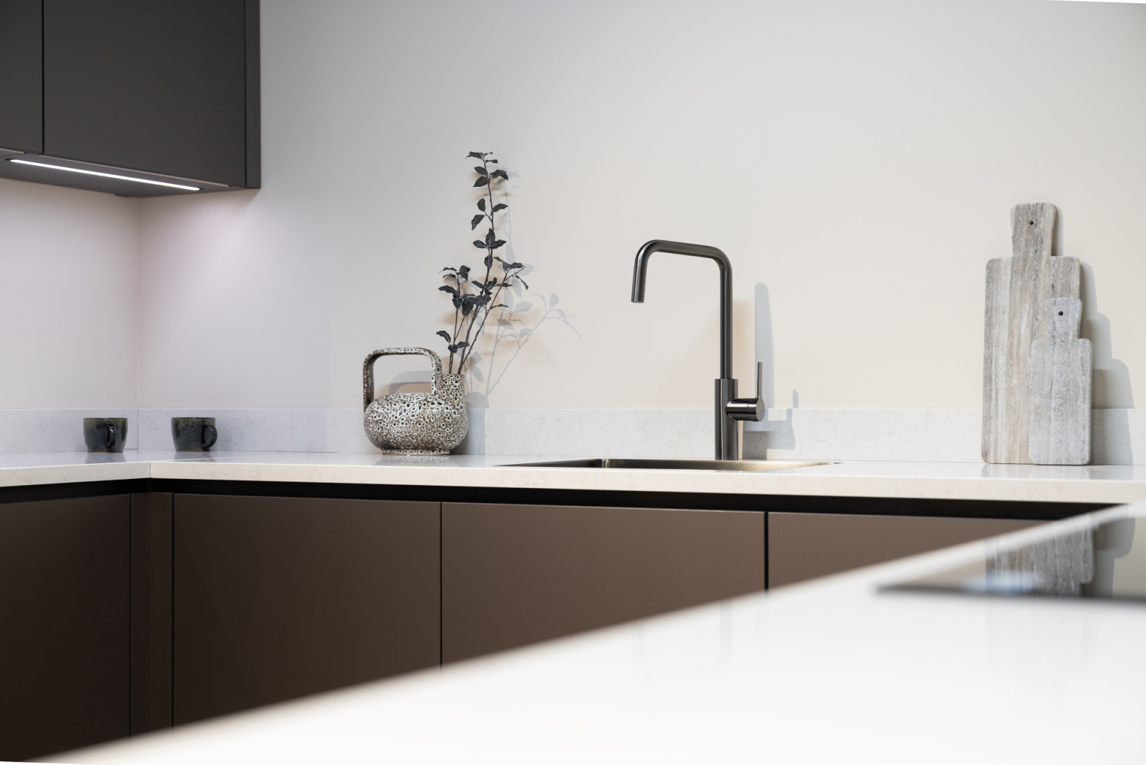 Braun metallic fronten
