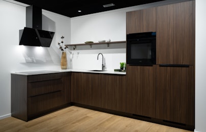 Decor Noten Milano hoekkeuken