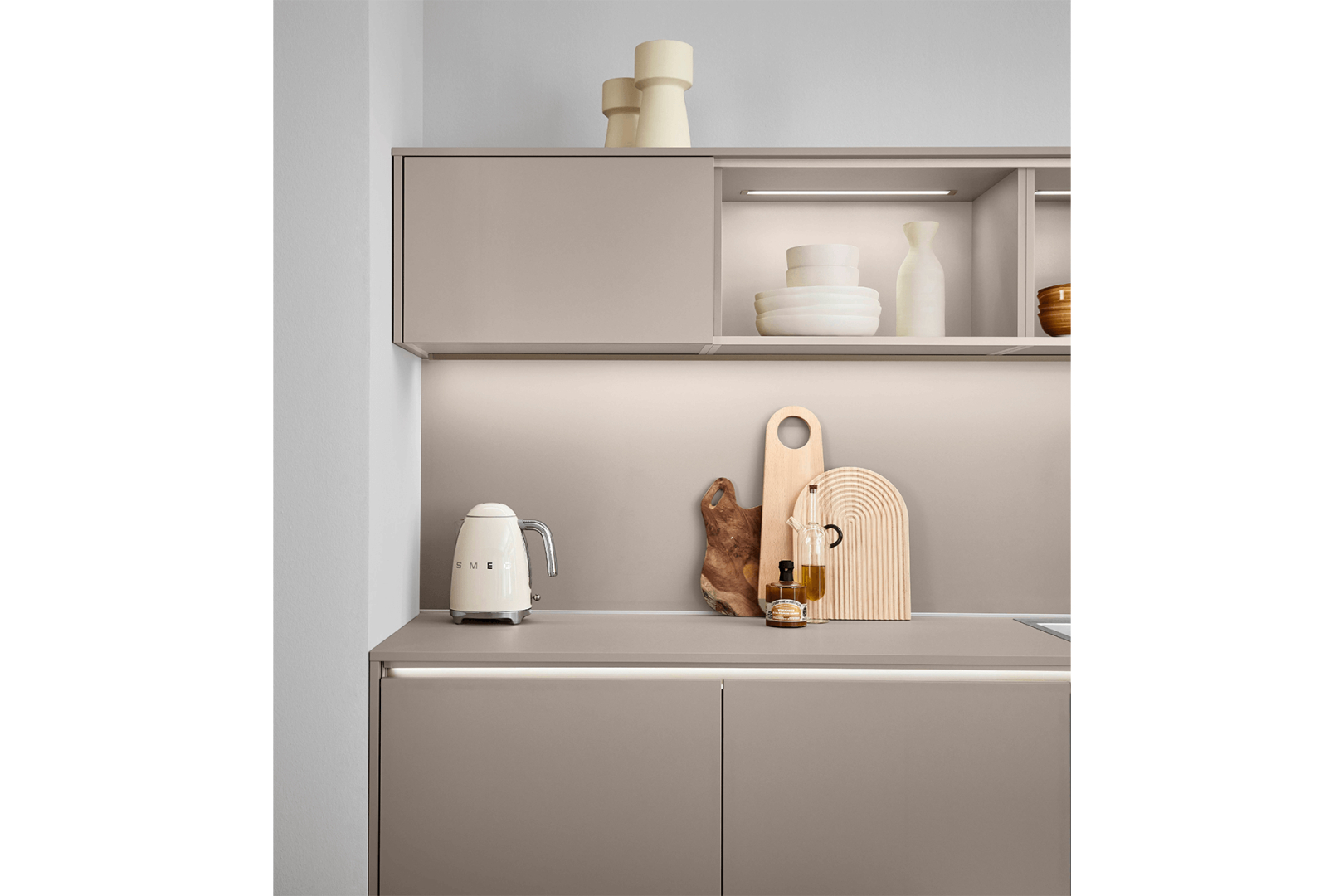 Laser 412 macchiato eilandkeuken