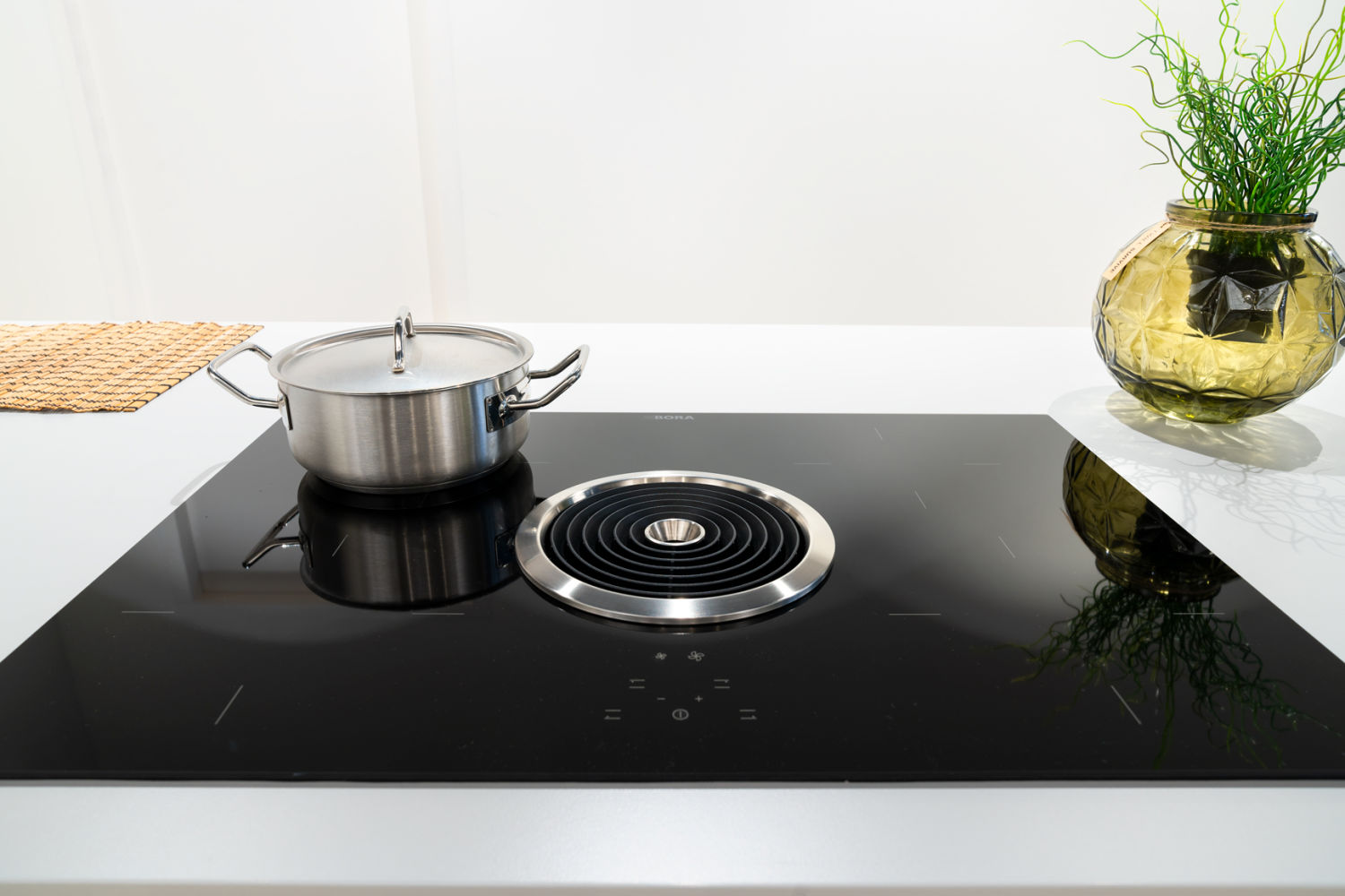 BORA inductiekookplaat met afzuiging