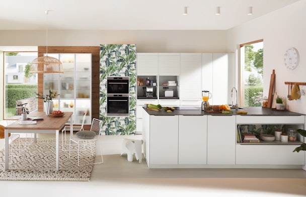 EasyTouch 967 Alpin witte eilandkeuken
