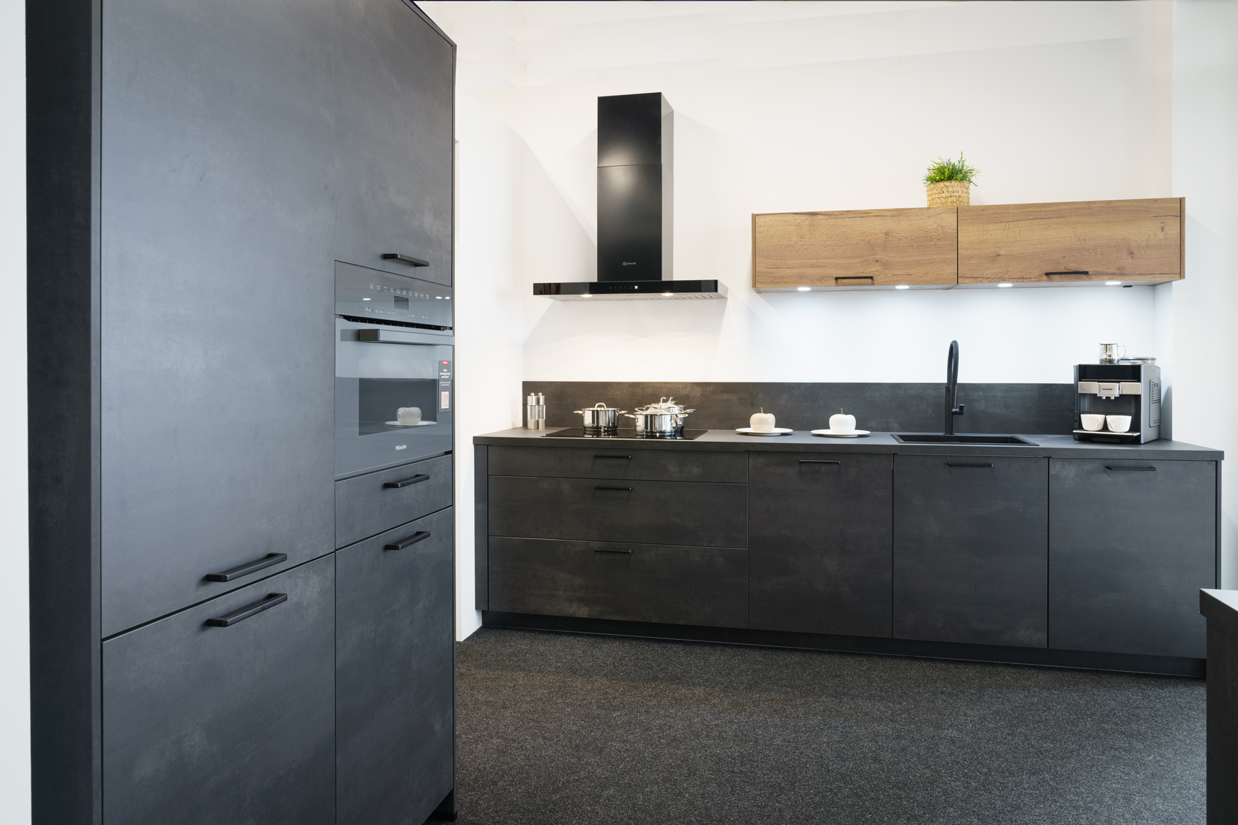 Eiken Haranna zwart beton hoekkeuken