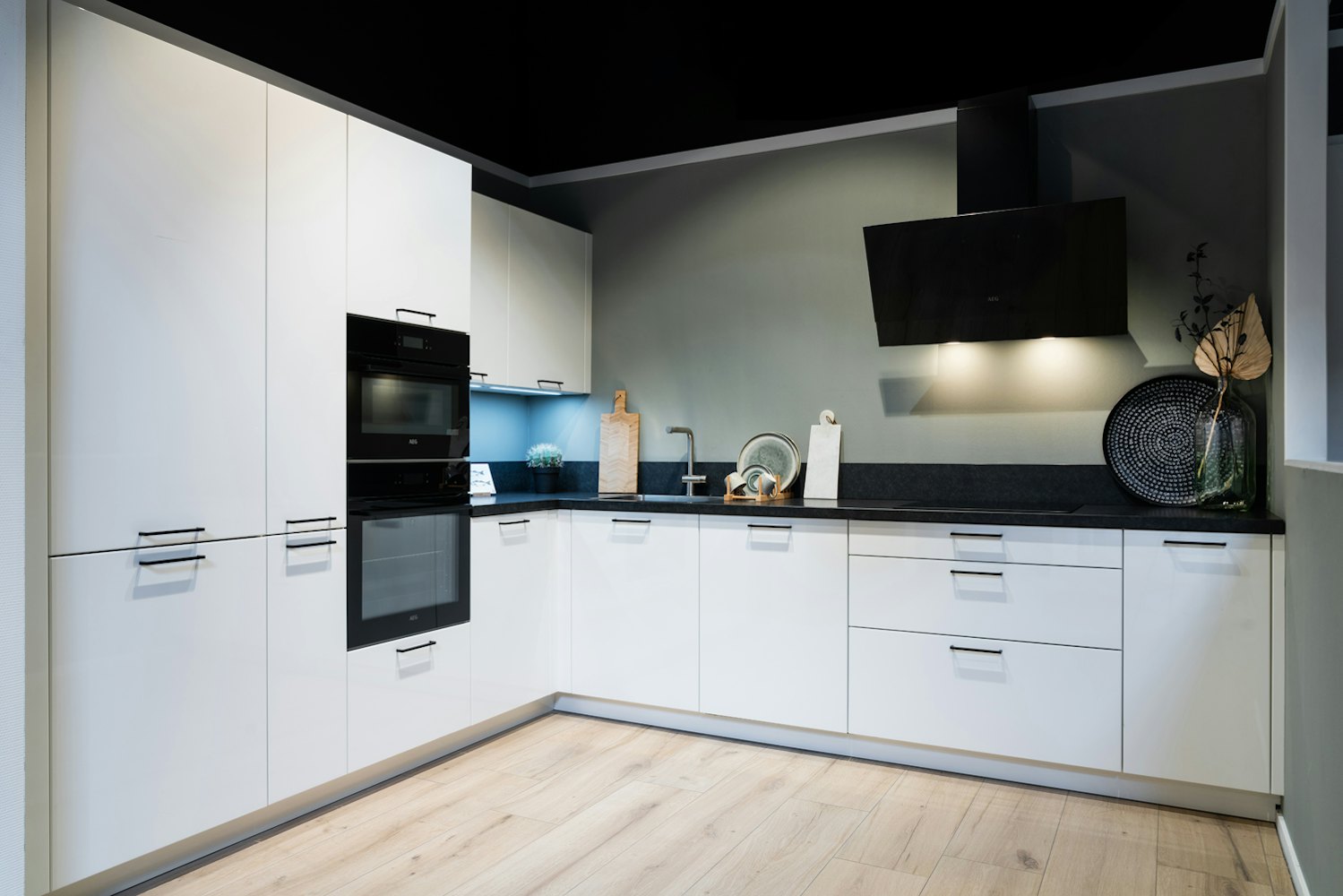 Luxe witte hoekkeuken