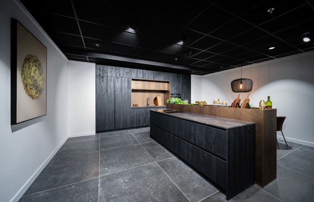 Laurent Satin zwarte eilandkeuken