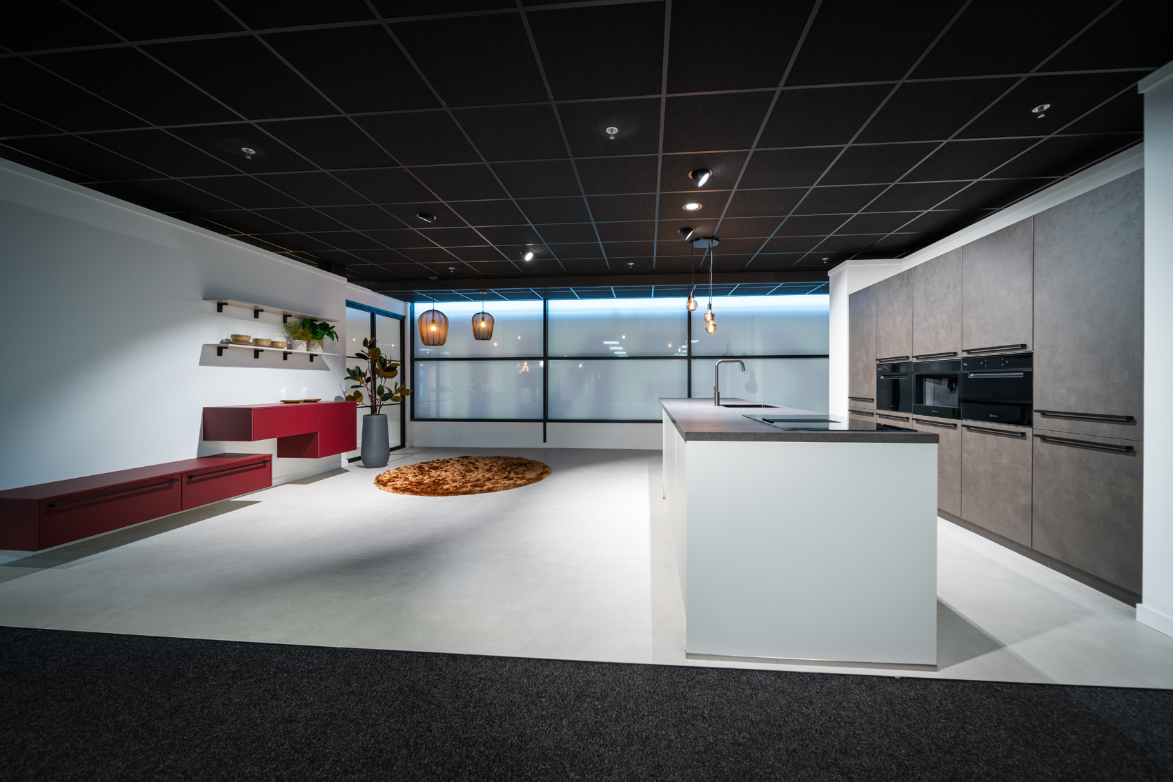 Fronten in Decor Beton Terra grijs gecombineerd met zand ultramat