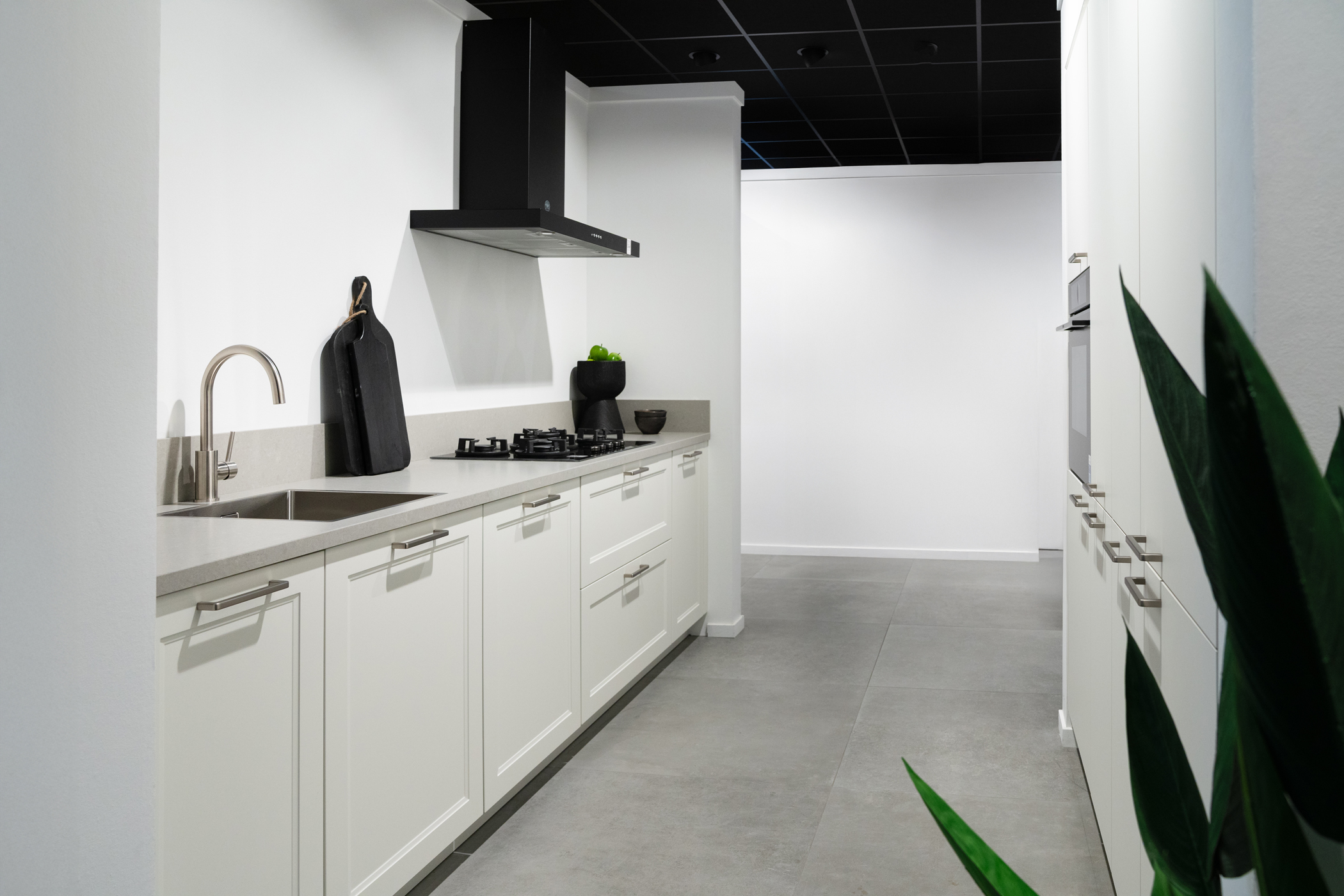 Witte parallelkeuken