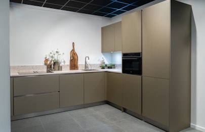 Champagne metallic hoekkeuken