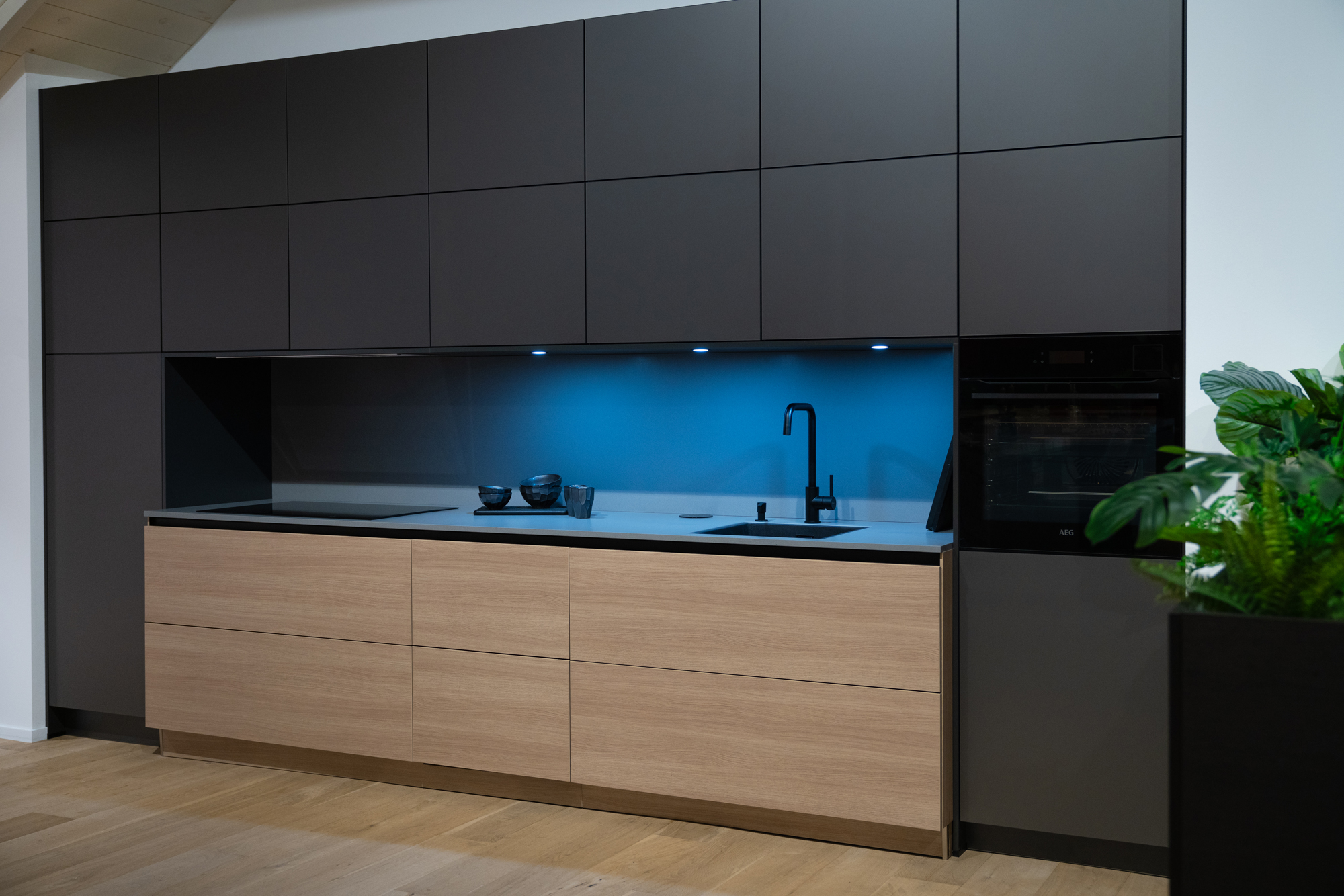 One line Platina rechte keuken
