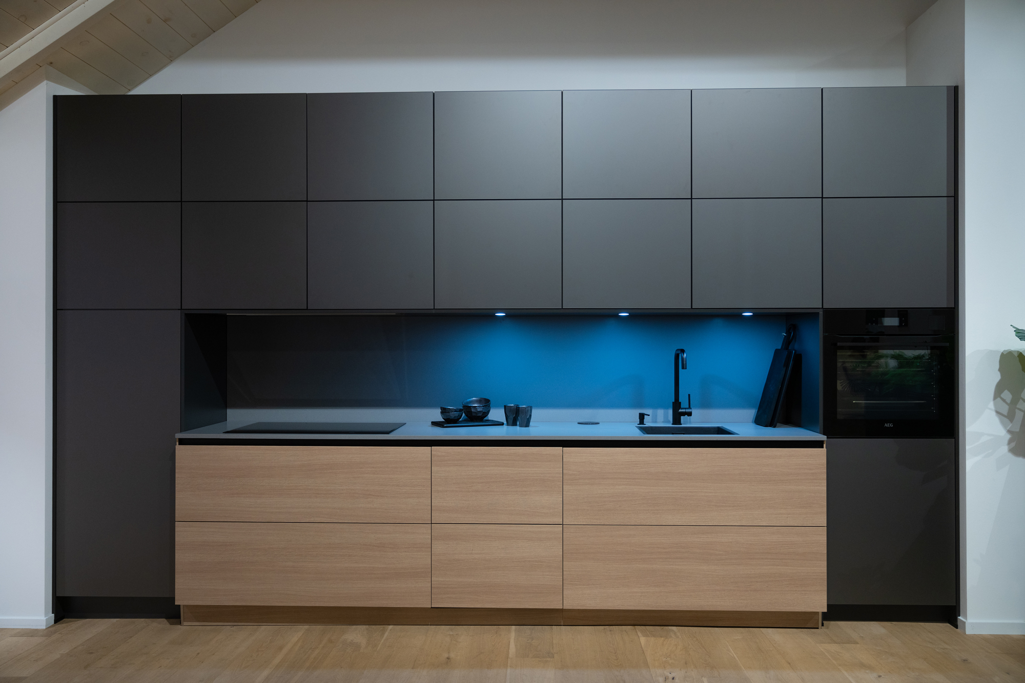 One line Platina rechte keuken