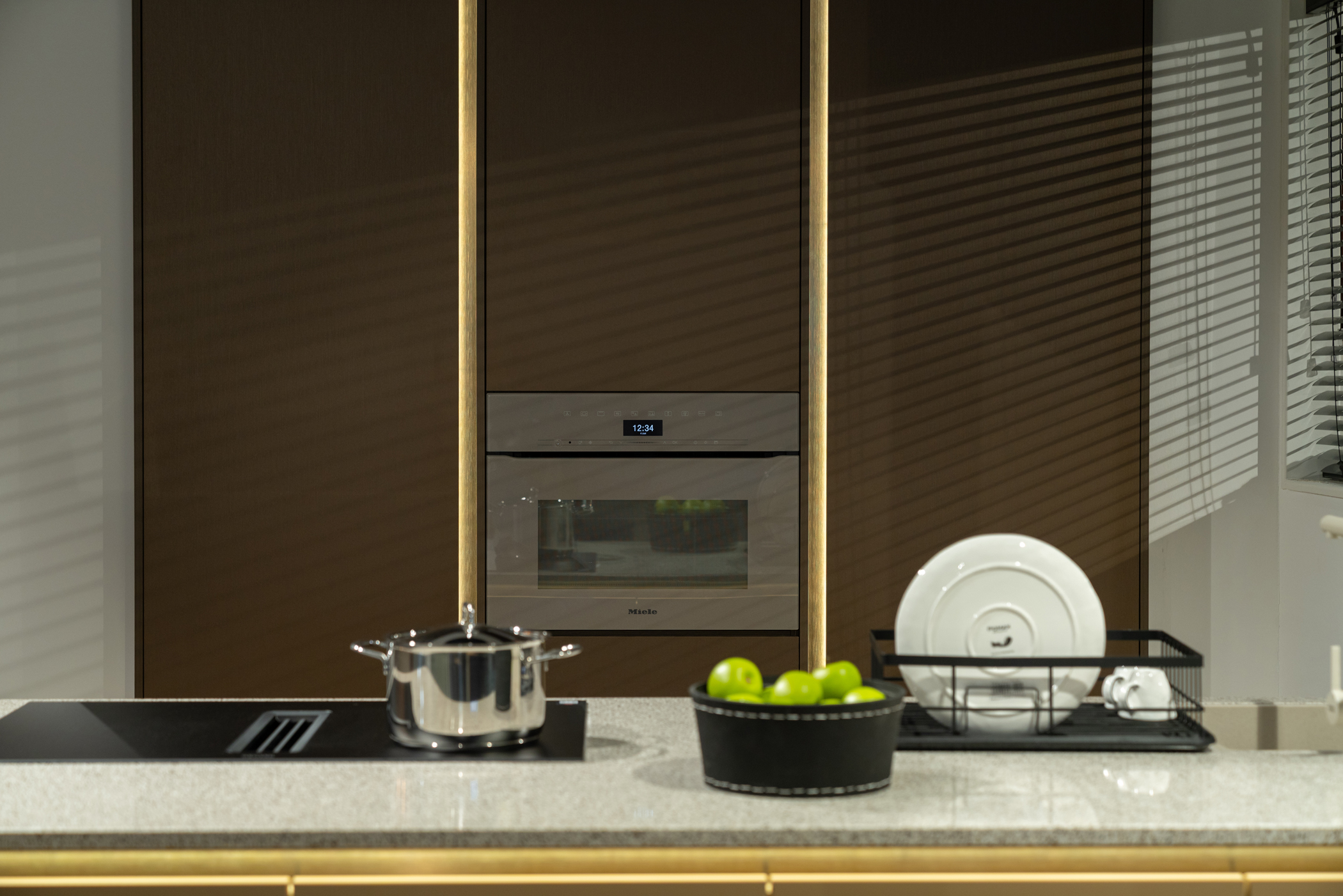 Caramel Beige/Brown steel fronten