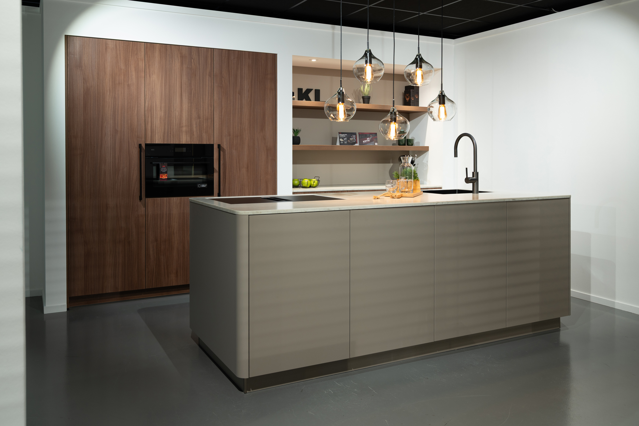 Noten urban eilandkeuken