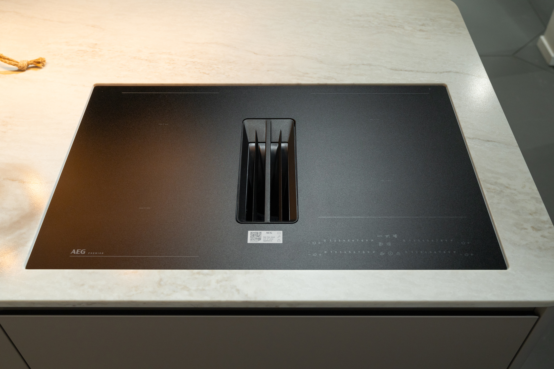 AEG inductiekookplaat met afzuigsysteem