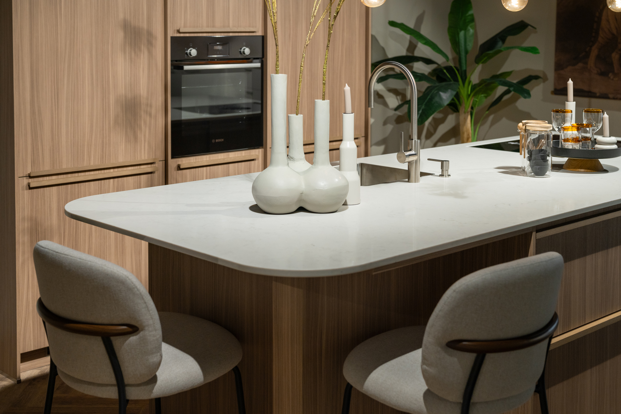Noten lichte eilandkeuken