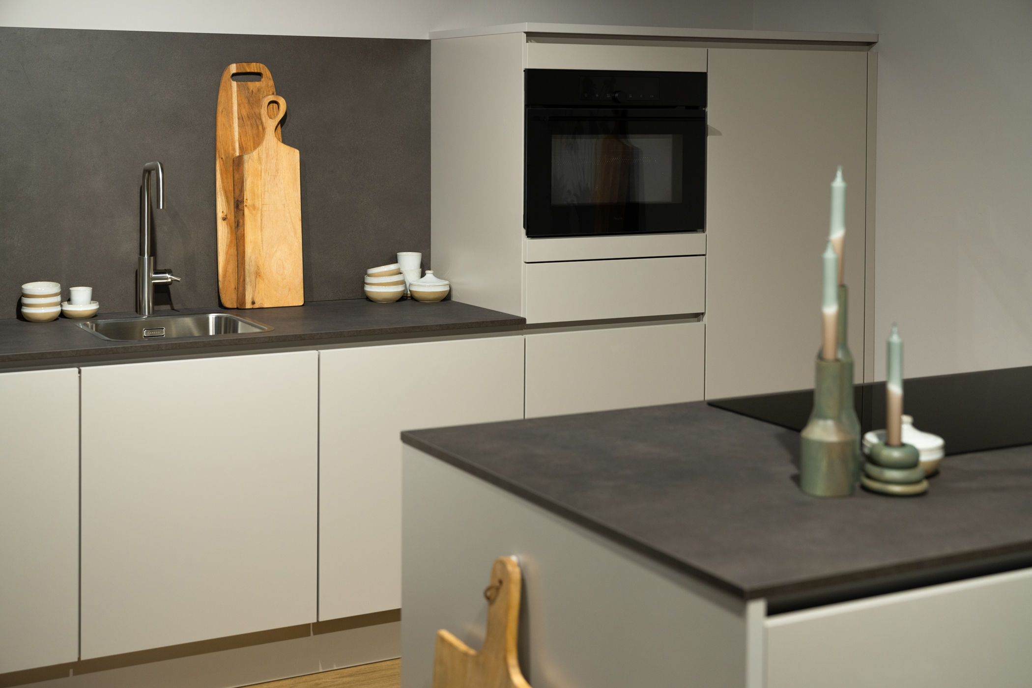 Werkblad in kunststof decor beton terra grijs