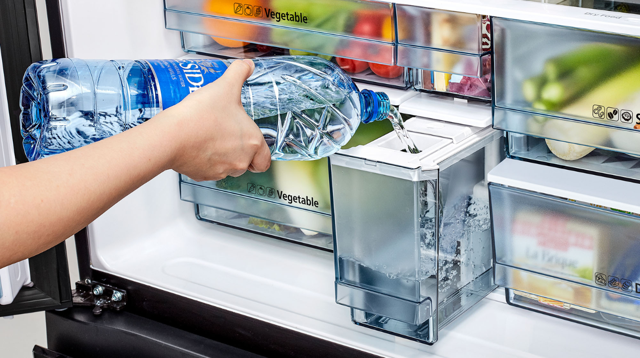 Hitachi ijs- en wasterdispenser