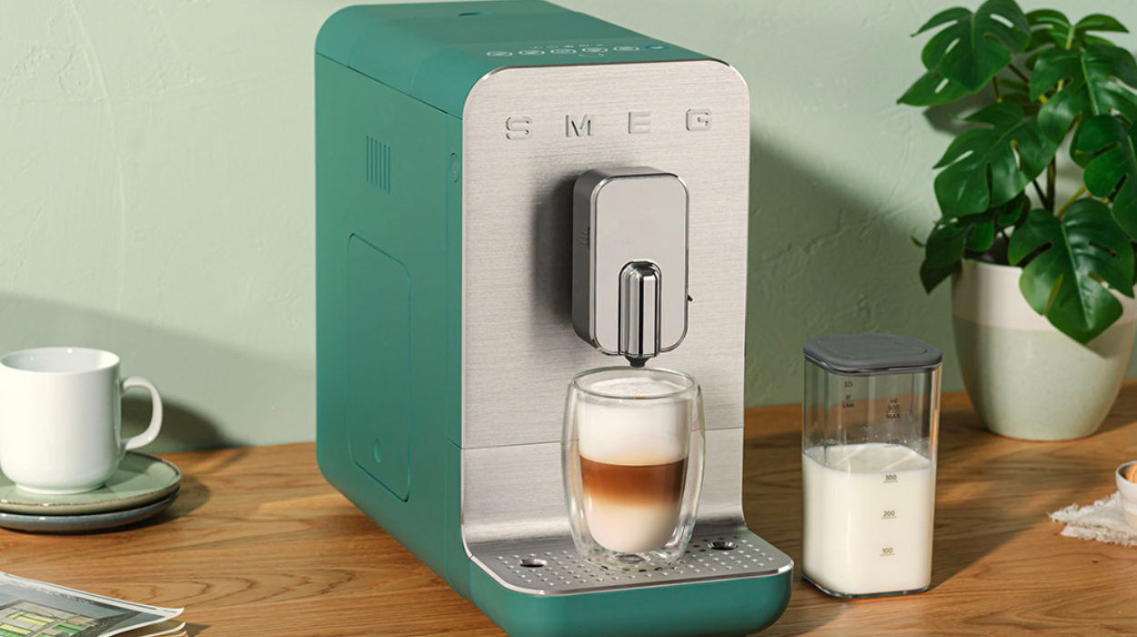 SMEG vrijstaande koffiemachine