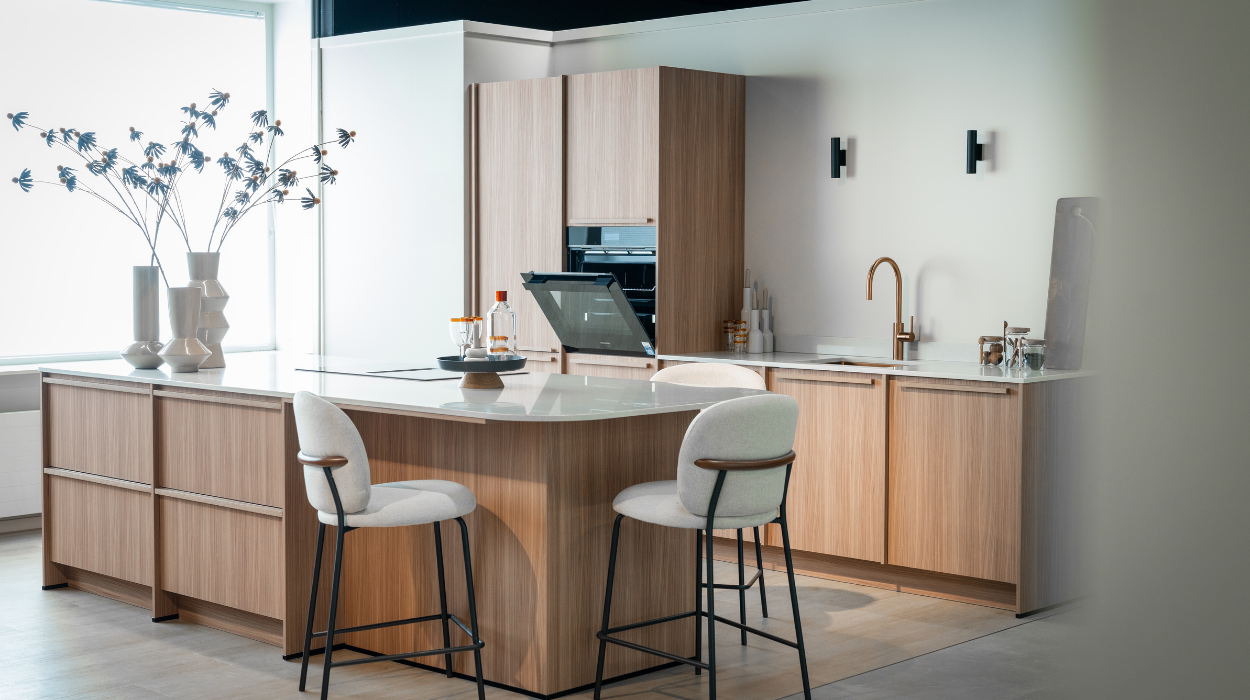 Houten keuken - Japandi keuken - eilandkeuken