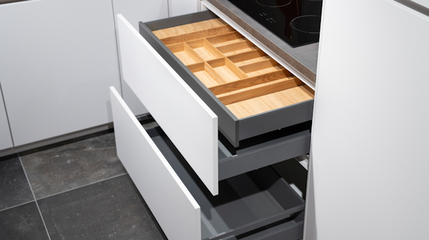 Keuken lades, mandjes en potjes