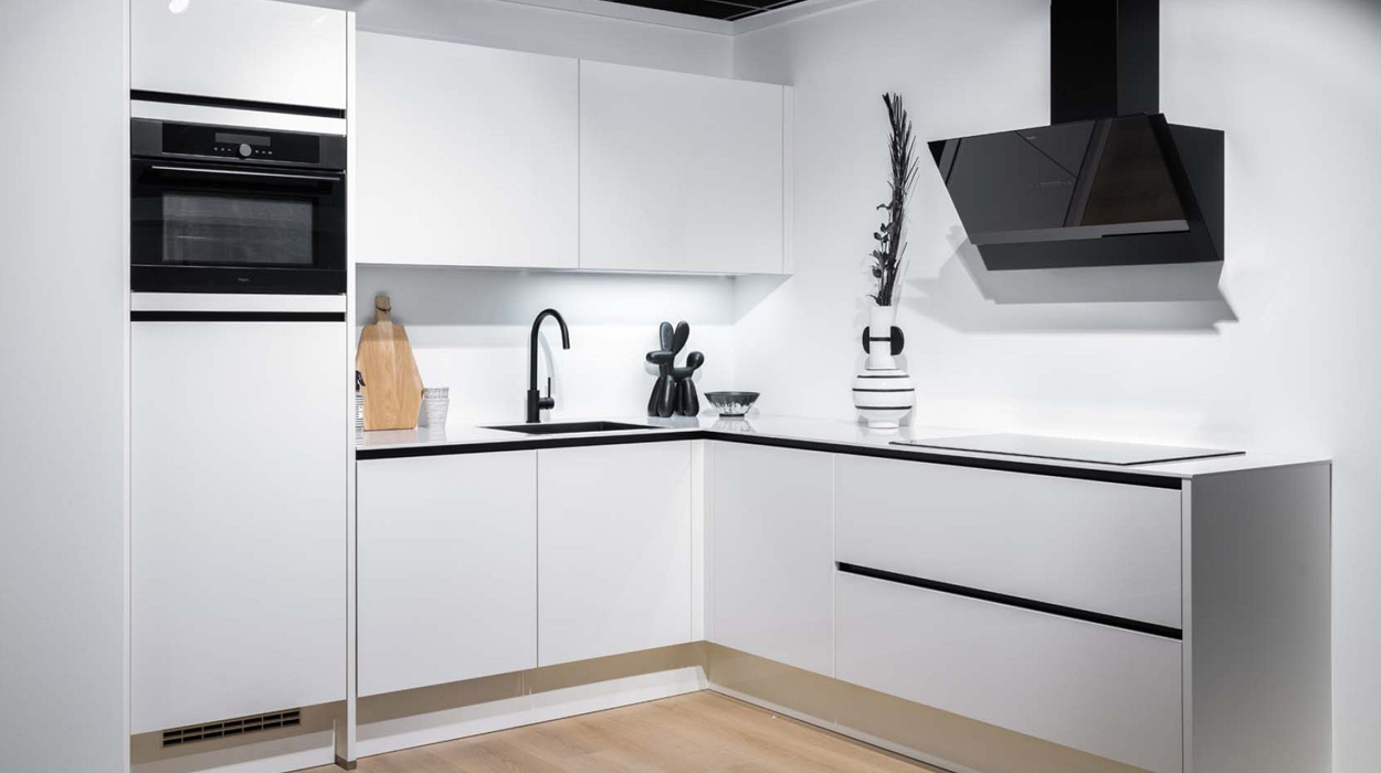Keukenloods keuken met Pelgrim apparatuur