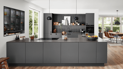 Senso 491 - grijze keuken - moderne keuken - grote keuken - hoekkeuken