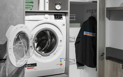 Afvoer wasmachine verstopt? Zo los je het op!